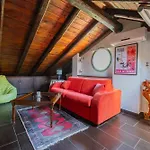 Villa Almond