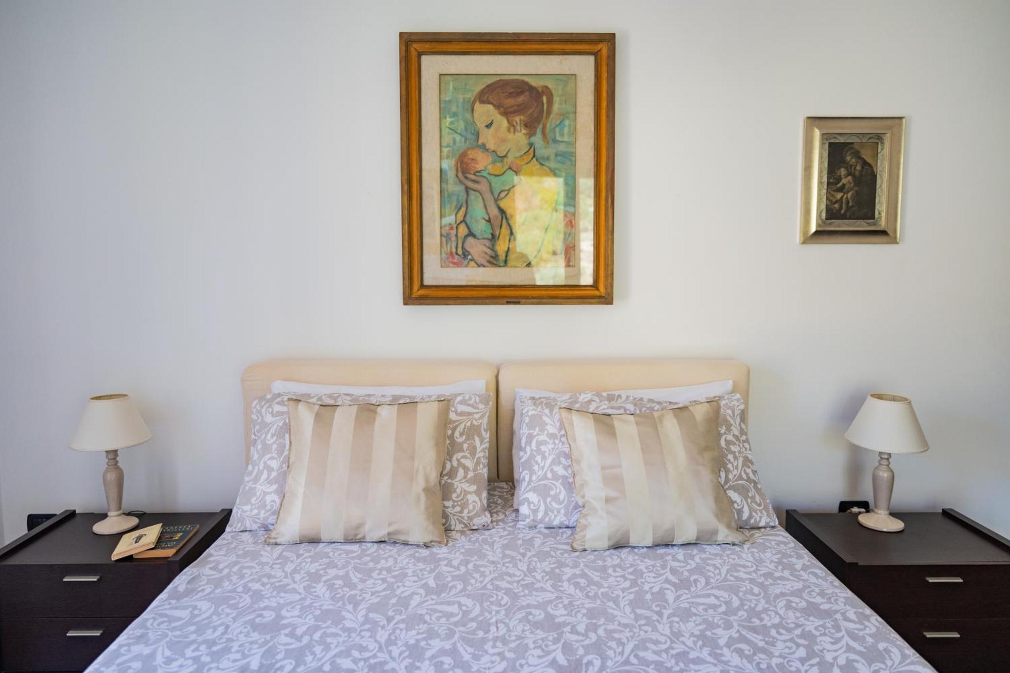 Villa Almond