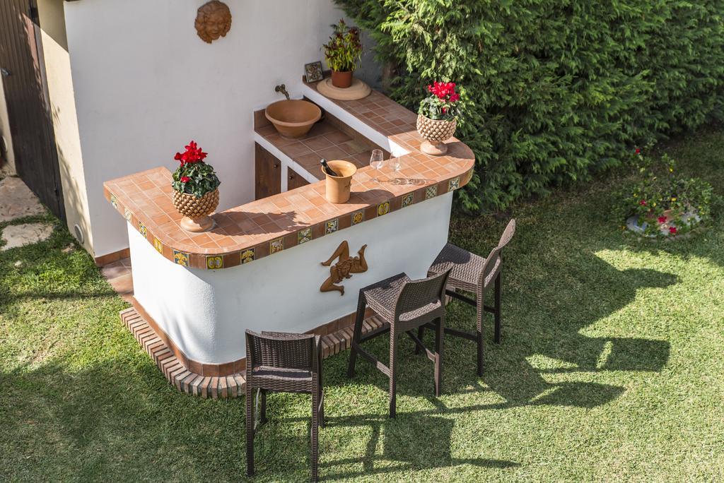 Villa Almond *