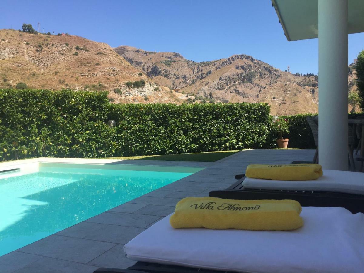 Villa Almond
